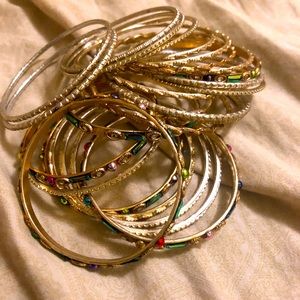 Gold-coloured Bangel Set